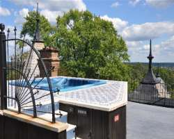 It is listed at the top of the top three best Inns It is listed at the top of the top three best Inns in Michigan. It offers a blend of architectural, artistic, antique as well as modern amenities, wit
